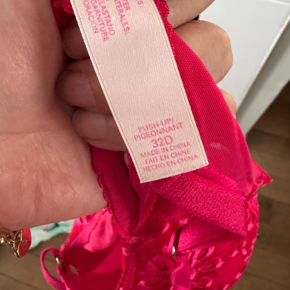 Victoria’s Secret pushup floral embroidery  bras - Picture 6 of 6
